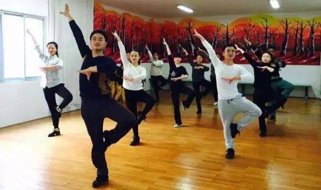 传奇 视频缩略图