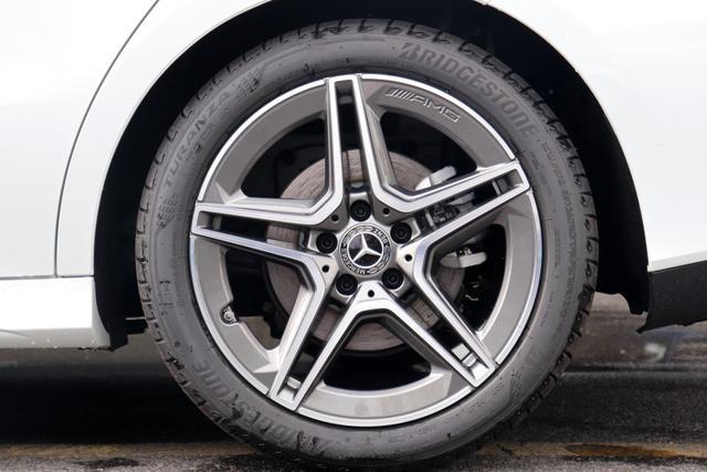 伊丽莎白不见了 视频海报