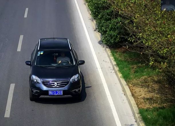 兄弟会 视频缩略图