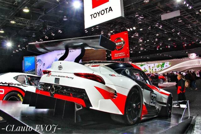 在／其中 视频缩略图