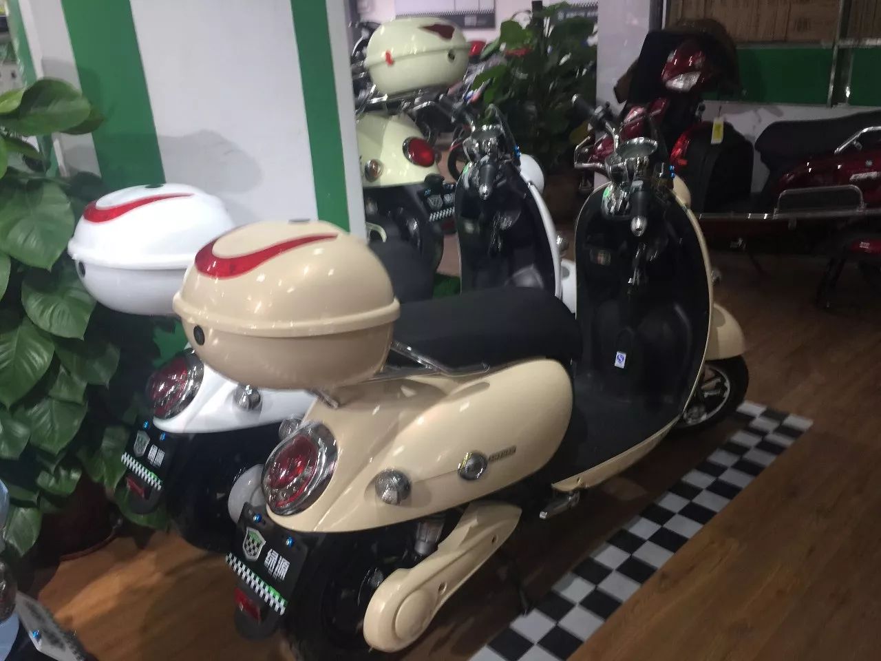 周军的行走 视频缩略图