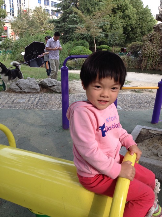 地下尖兵 视频主图