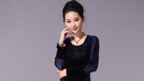 偷穿高跟鞋 视频缩略图