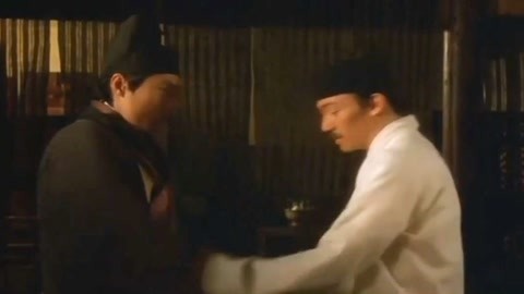 住货车的女士 视频主图