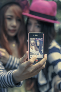 商战 视频缩略图