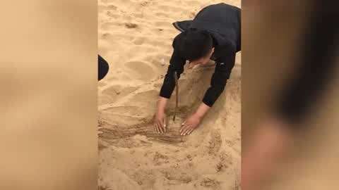 发现 视频缩略图