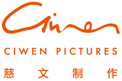 修剪草坪的小黄人 视频缩略图