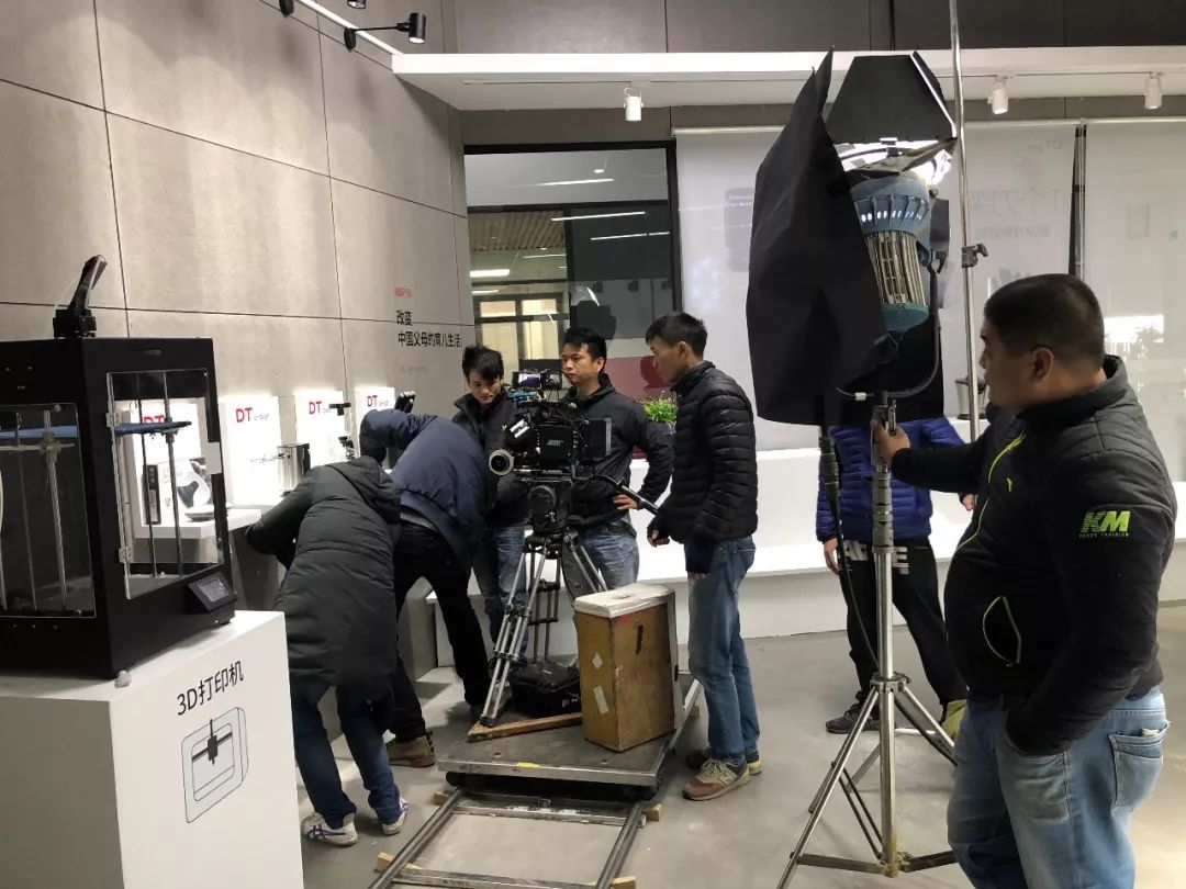 假面骑士联手出击驰骑与铠武电影大战全力出击 视频海报