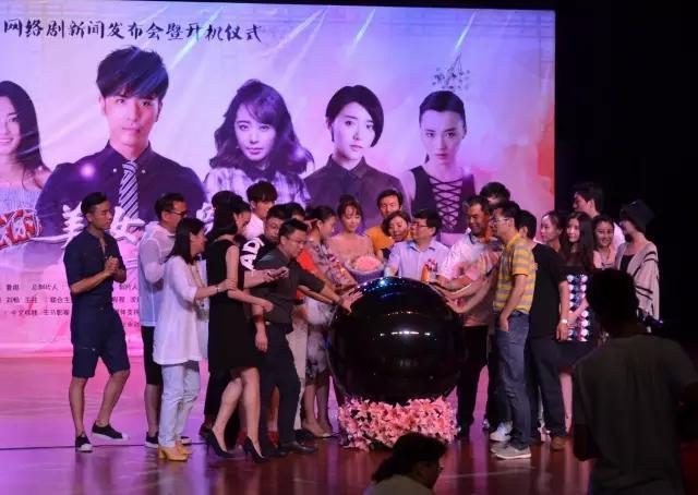 反诈风暴之猫鼠之战 视频缩略图