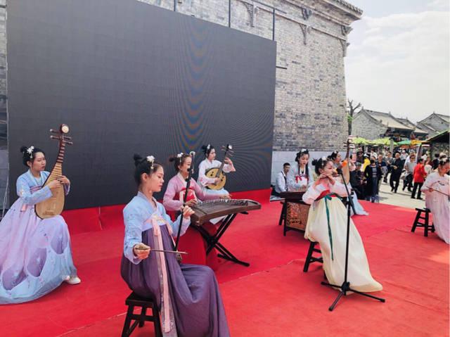 国际瀑布城 视频主图