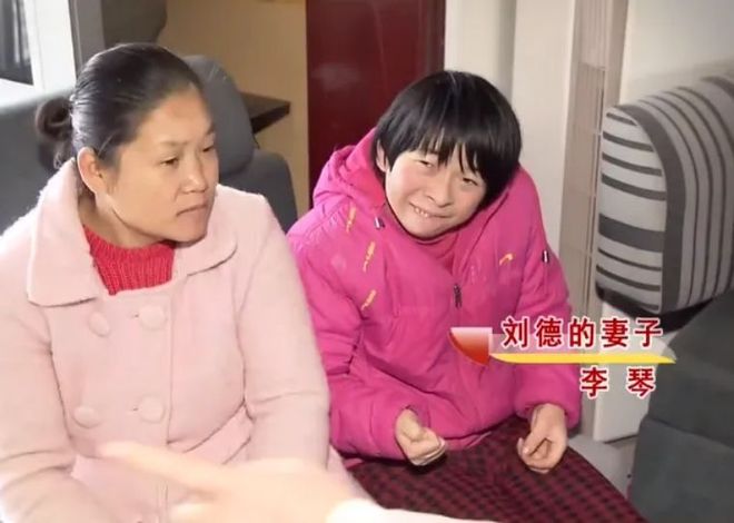 会长的贴身校花 视频缩略图