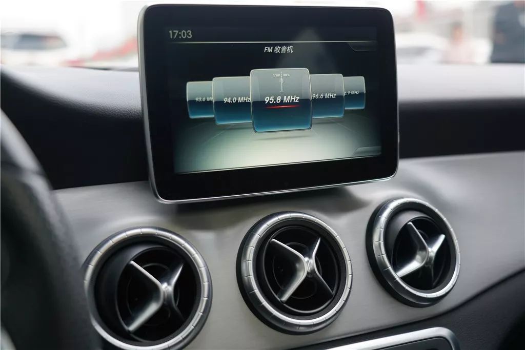 圣诞家族 视频缩略图