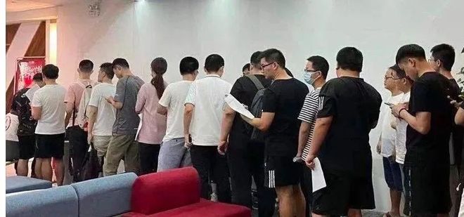 保持通话 保持通話 视频缩略图