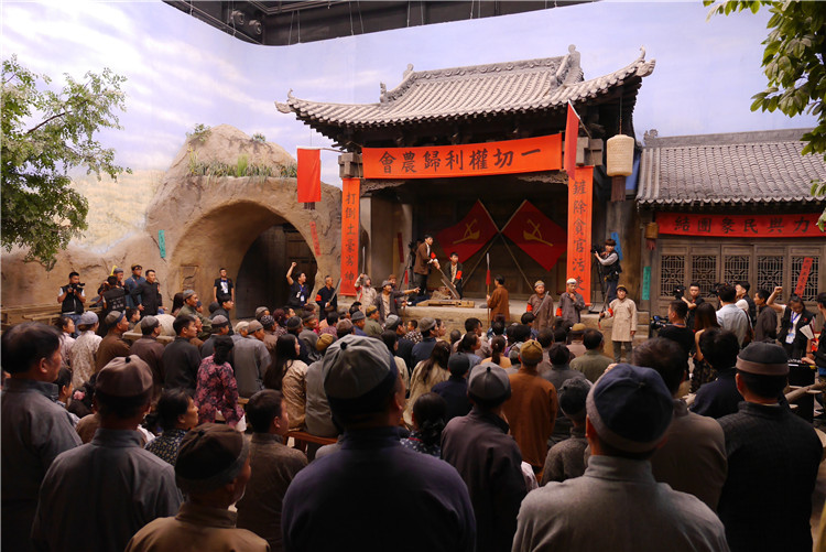 偷拍的录像带 视频缩略图