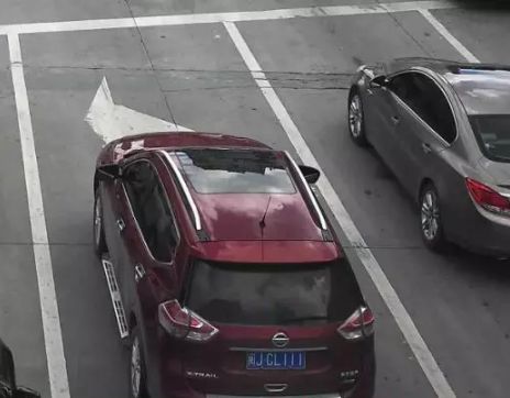 保持通话 保持通話 视频缩略图