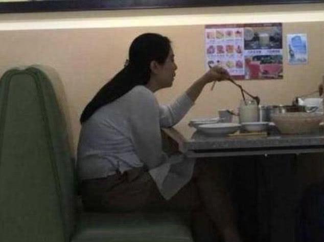 休比的万圣节 视频缩略图