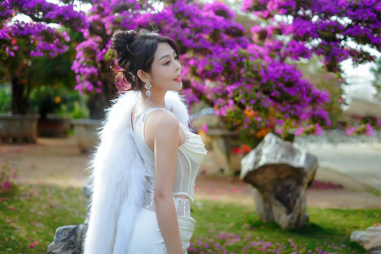 以青春的名义 视频海报