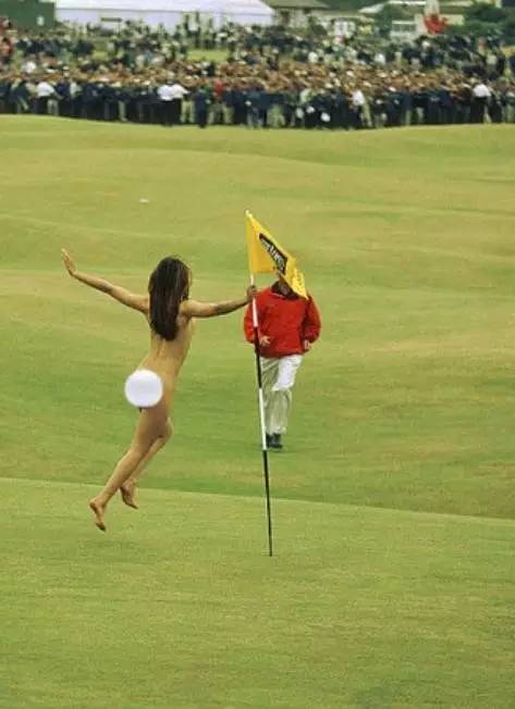 伊丽莎 施莱辛 不同的动物 视频缩略图