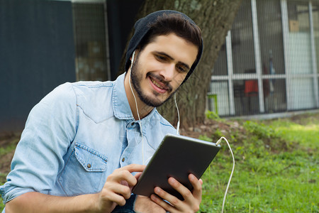 可爱的你（粤语版） 视频缩略图