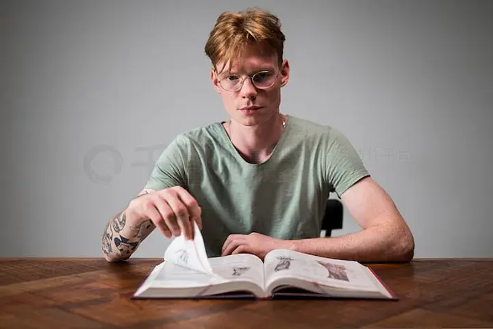 僵尸至尊 视频海报