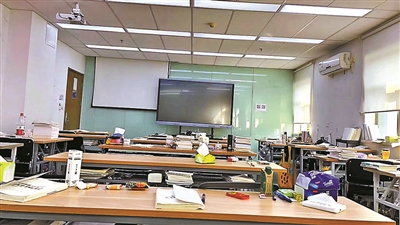 变形金刚5：最后的骑士（原声版） 视频缩略图