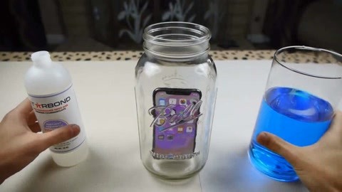 保鑣 视频缩略图