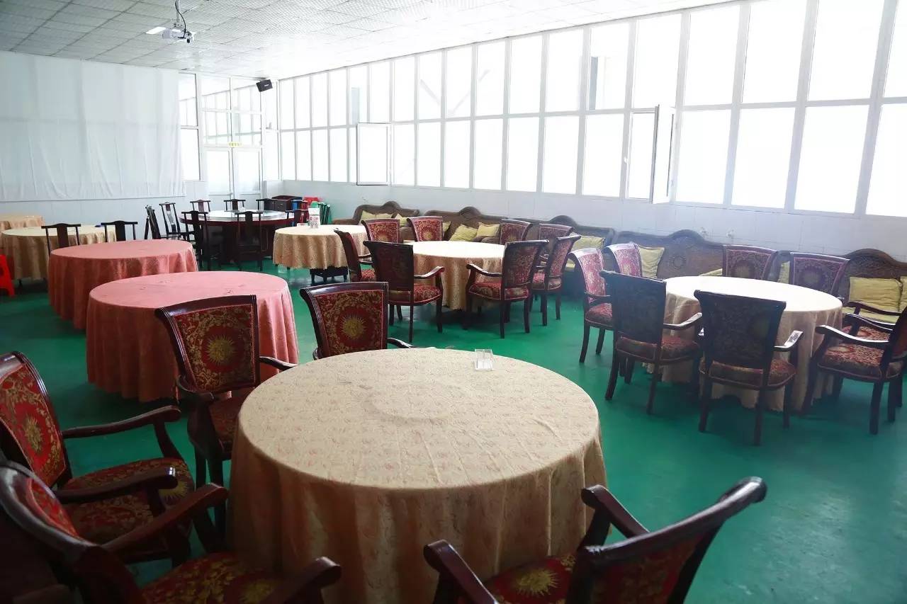 作家的洞穴 视频缩略图