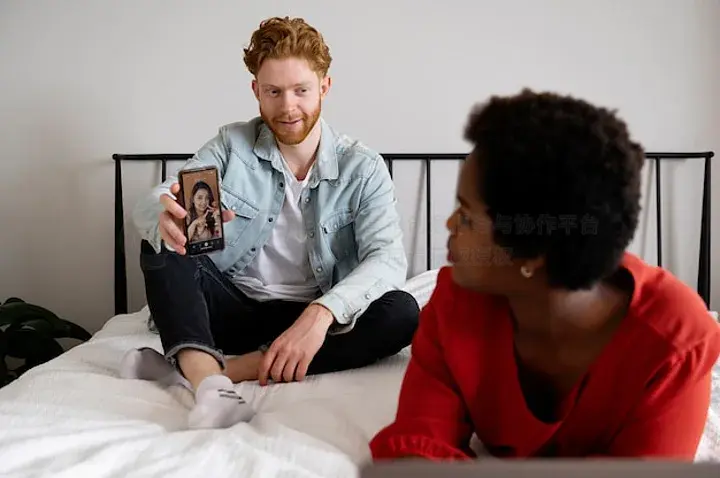 垫底联盟 视频海报