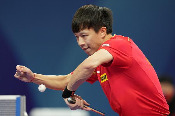 伦敦佬对抗活死人 视频缩略图