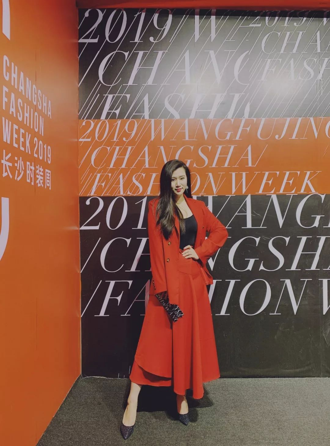 健听女孩 视频缩略图