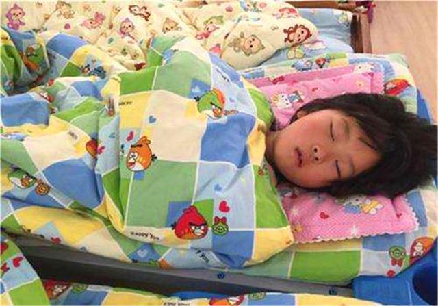 住货车的女士 视频缩略图